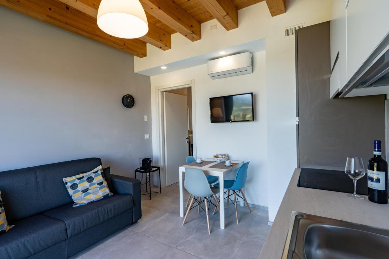 Casa Tina Holiday Home 디아노 달바 외부 사진